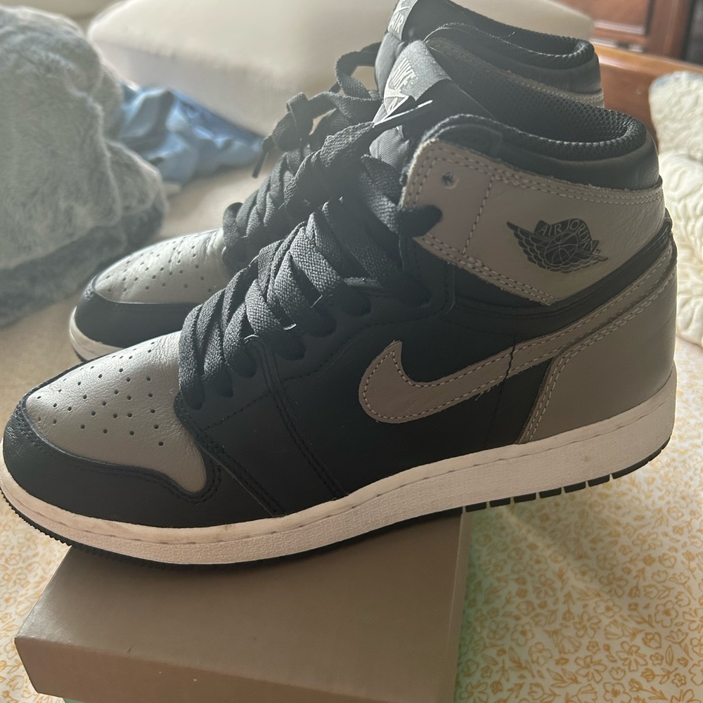 Jordan’s size 5.5 grade school